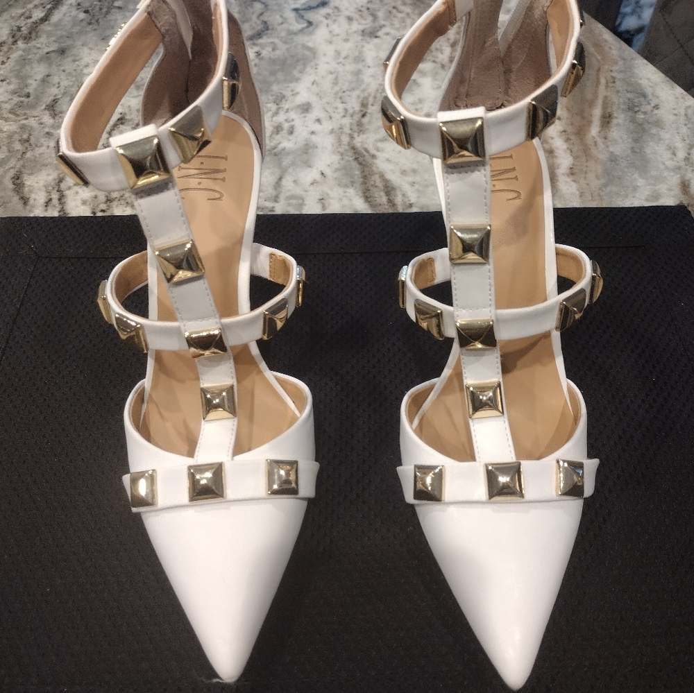 Women INC heels, white, size 9 1/2